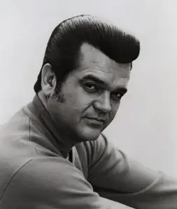 Conway twitty - Georgia Keeps Pulling on My Ring